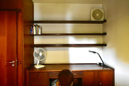 Apartamento à venda com 165m², 3 quartos e 2 vagas Apartamento à venda com 165m², 3 quartos e 2 vagasQuarto 1