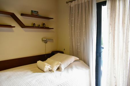 Apartamento à venda com 165m², 3 quartos e 2 vagas Apartamento à venda com 165m², 3 quartos e 2 vagasQuarto 1