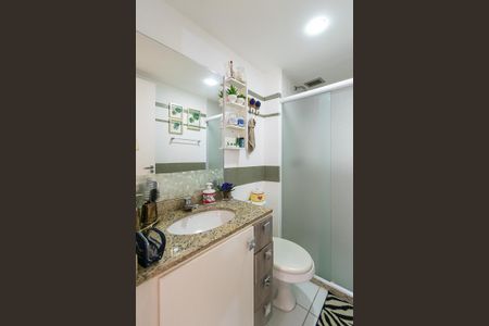 Apartamento à venda com 70m², 2 quartos e 1 vagaBanheiro Social