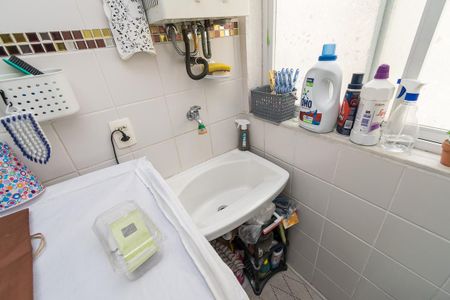 Apartamento à venda com 70m², 2 quartos e 1 vagaÁrea de Serviço