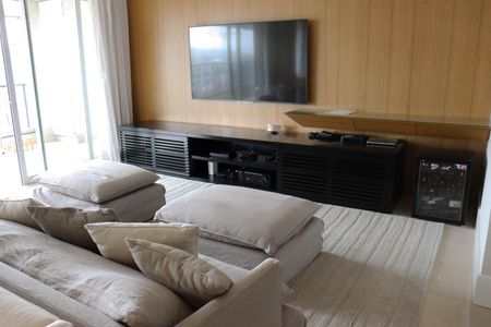 Apartamento à venda com 405m², 4 quartos e 5 vagasSala