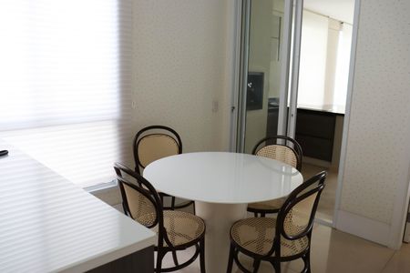 Apartamento à venda com 405m², 4 quartos e 5 vagasCopa