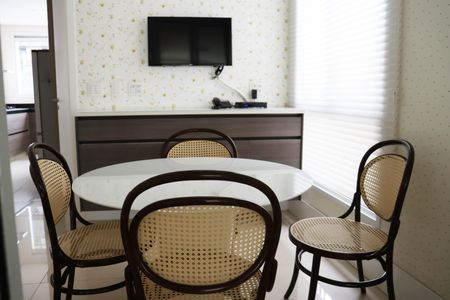 Apartamento à venda com 405m², 4 quartos e 5 vagasCopa