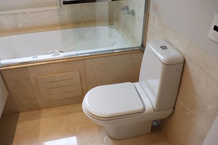 Apartamento à venda com 405m², 4 quartos e 5 vagasBanheiro da Suíte master