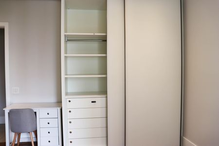 Apartamento à venda com 405m², 4 quartos e 5 vagasQuarto 1 - Armários