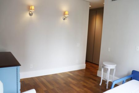 Apartamento à venda com 405m², 4 quartos e 5 vagasQuarto 2