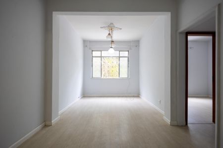 Apartamento à venda com 48m², 1 quarto e sem vaga Apartamento à venda com 48m², 1 quarto e sem vagaSala