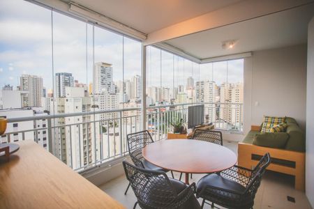 Apartamento à venda com 117m², 3 quartos e 3 vagasVaranda