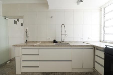 Apartamento à venda com 280m², 4 quartos e 2 vagasCozinha