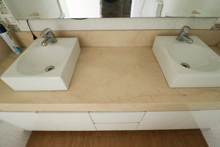 Apartamento à venda com 280m², 4 quartos e 2 vagasBanheiro da Suíte 1