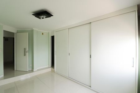 Apartamento à venda com 280m², 4 quartos e 2 vagasSuíte 4