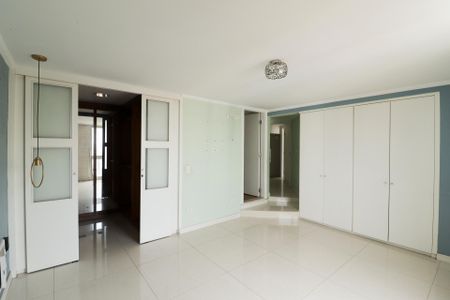 Apartamento à venda com 280m², 4 quartos e 2 vagasSuíte 1
