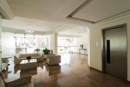 Apartamento à venda com 280m², 4 quartos e 2 vagasHall