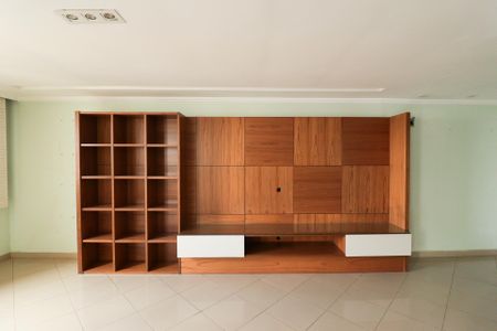 Apartamento à venda com 280m², 4 quartos e 2 vagasSala