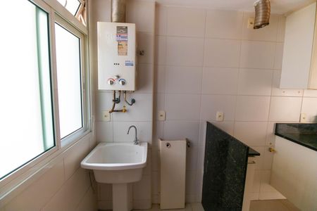 Apartamento à venda com 84m², 2 quartos e 2 vagasCozinha e Área de Serviço