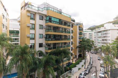 Apartamento à venda com 84m², 2 quartos e 2 vagasVista da Suíte