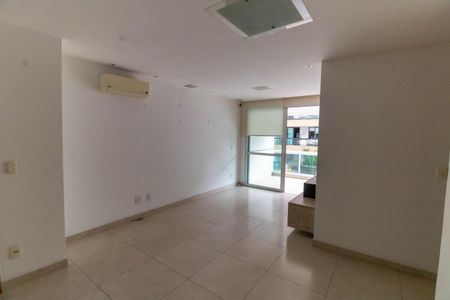 Apartamento à venda com 84m², 2 quartos e 2 vagasSala