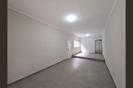 Casa à venda com 153m², 3 quartos e 3 vagasFoto 03