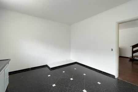 Casa à venda com 297m², 6 quartos e 6 vagas Casa à venda com 297m², 6 quartos e 6 vagasCozinha