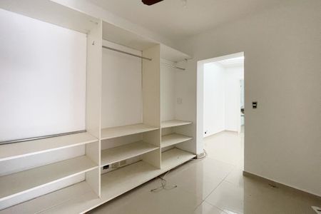 Casa à venda com 297m², 6 quartos e 6 vagas Casa à venda com 297m², 6 quartos e 6 vagasCloset - Suíte 1