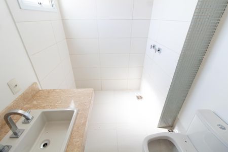 Apartamento à venda com 134m², 3 quartos e 2 vagasBanheiro da Suíte
