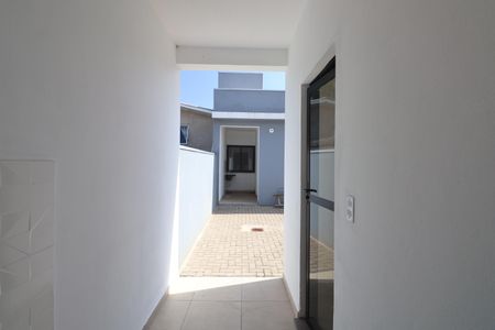 Casa de condomínio à venda com 48m², 2 quartos e 1 vagaÁrea de Serviço