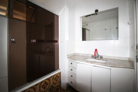 Apartamento à venda com 135m², 3 quartos e 1 vagaBanheiro da Suíte