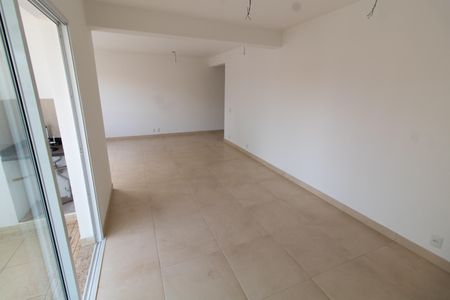 Apartamento à venda com 134m², 3 quartos e 2 vagas Apartamento à venda com 134m², 3 quartos e 2 vagasSala