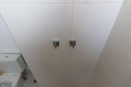 Apartamento à venda com 134m², 3 quartos e 2 vagas Apartamento à venda com 134m², 3 quartos e 2 vagasBANHEIRO DA SUITE