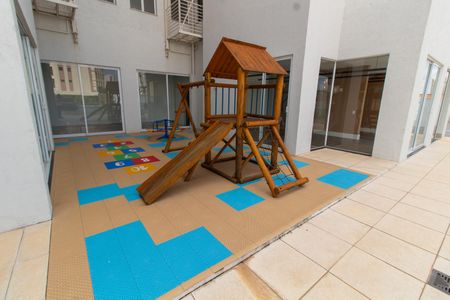 Apartamento à venda com 134m², 3 quartos e 2 vagas Apartamento à venda com 134m², 3 quartos e 2 vagasÁREA COMUM - PLAYGROUND