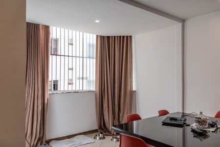 Apartamento à venda com 98m², 3 quartos e 2 vagasSala