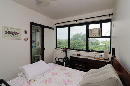 Apartamento à venda com 125m², 4 quartos e 2 vagasQuarto