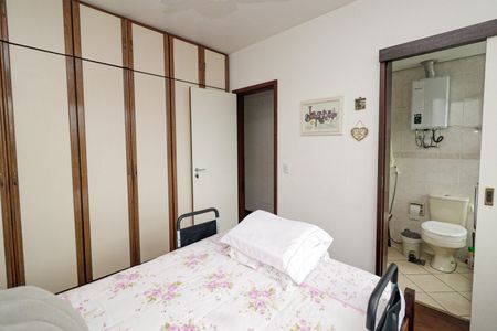 Apartamento à venda com 125m², 4 quartos e 2 vagasQuarto