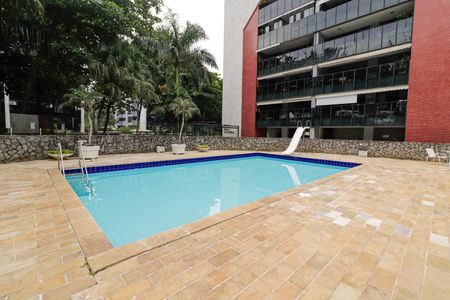 Apartamento à venda com 125m², 4 quartos e 2 vagasÁrea comum