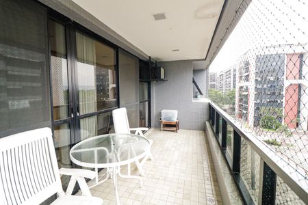 Apartamento à venda com 125m², 4 quartos e 2 vagasSacada