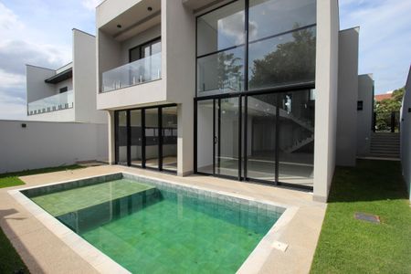 Casa de condomínio para alugar com 405m², 3 quartos e 2 vagasQuintal