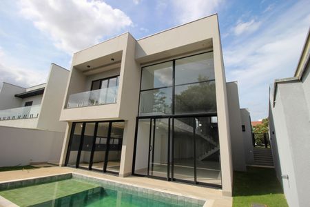 Casa de condomínio para alugar com 405m², 3 quartos e 2 vagasQuintal