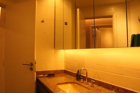 Apartamento para alugar com 250m², 4 quartos e 4 vagasBanheiro