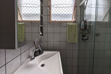 Apartamento à venda com 57m², 2 quartos e 1 vaga Apartamento à venda com 57m², 2 quartos e 1 vagaBanheiro