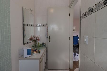 Casa à venda com 205m², 3 quartos e 4 vagasBanheiro da Suíte