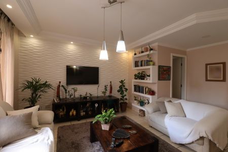 Casa à venda com 205m², 3 quartos e 4 vagasSala