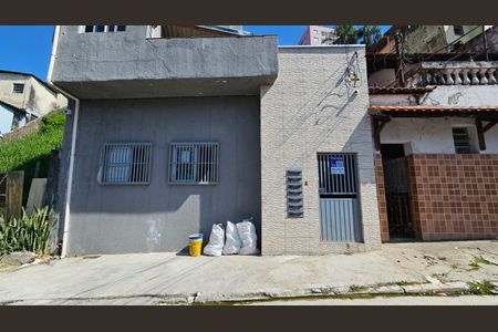 Casa para alugar com 45m², 2 quartos e sem vagaFachada