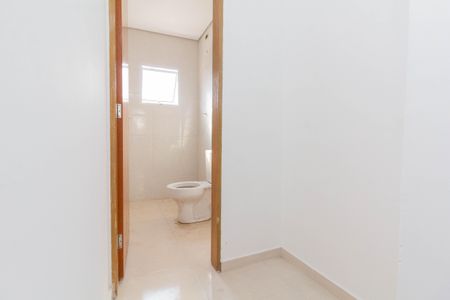 Casa para alugar com 45m², 2 quartos e sem vagaBanheiro