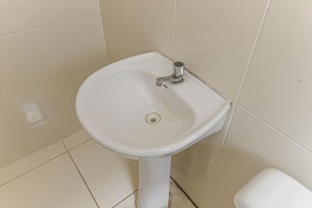 Casa à venda com 175m², 3 quartos e 2 vagasBanheiro Social