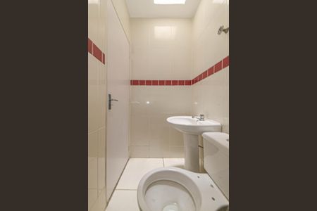 Casa à venda com 175m², 3 quartos e 2 vagasBanheiro Social