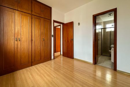 Apartamento à venda com 68m², 2 quartos e 1 vagaSuíte
