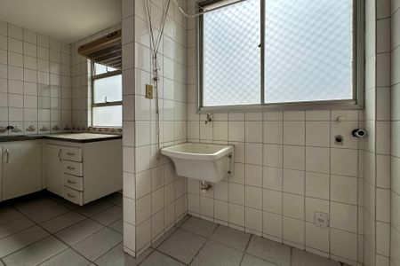 Apartamento à venda com 68m², 2 quartos e 1 vagaÁrea de Serviço