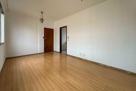 Apartamento à venda com 68m², 2 quartos e 1 vagaSala