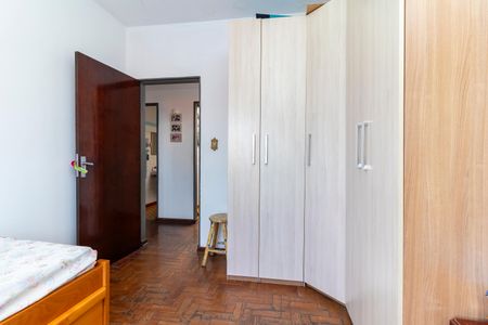 Casa à venda com 400m², 5 quartos e 5 vagasCasa 1 - Quarto 2