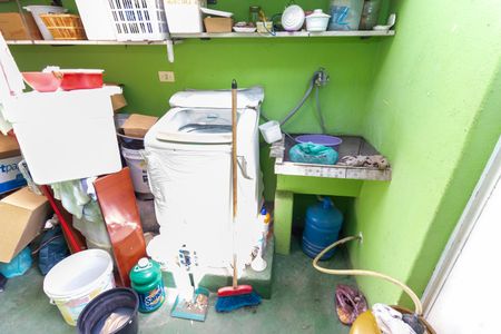 Casa à venda com 400m², 5 quartos e 5 vagasCasa 3 - Área de Serviço